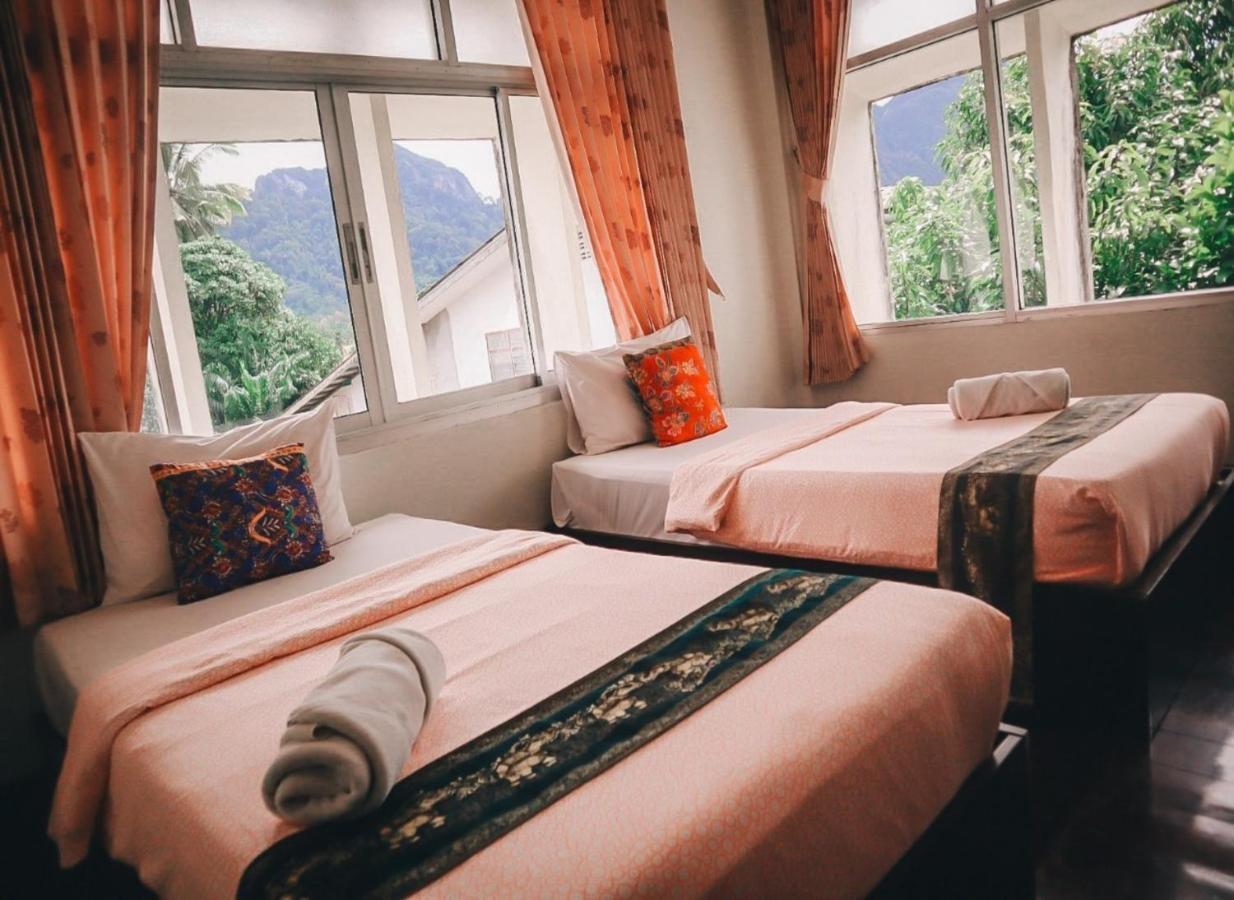 Thaweesuk Heritage Homestay Панг Нга Екстериор снимка